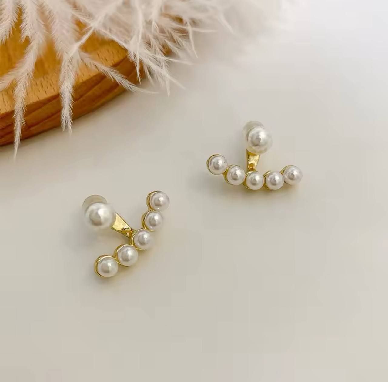 Golden Aura Pearl Earrings