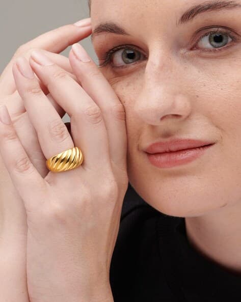 Rouna Gold Ring